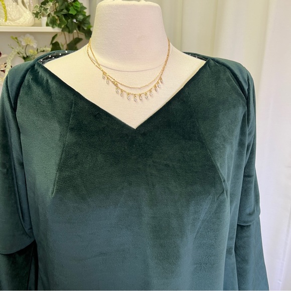 Vintage Style Handmade Green Velvet Bell Sleeve Mini Dress - Picture 3 of 16